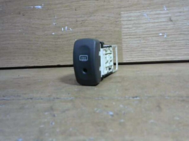 Кнопка обогрева заднего стекла для Nissan Micra II (K11) 1992-2000