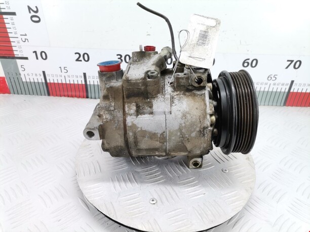 Компрессор кондиционера для Audi A6 C4 1994 - 1997