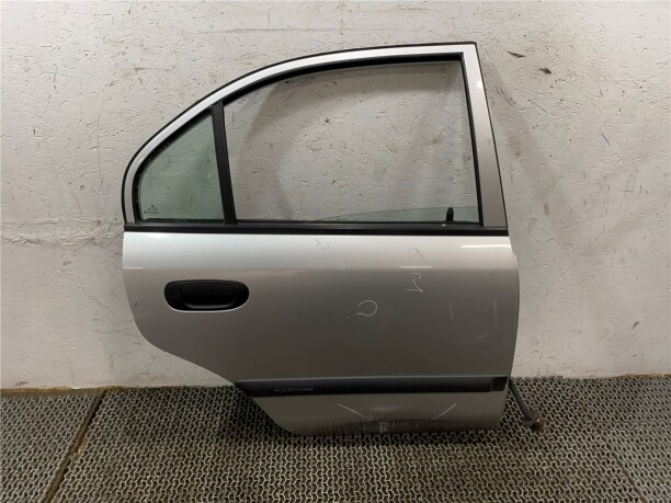 Дверь боковая для Mitsubishi Carisma I · Рестайлинг 1999 - 2004