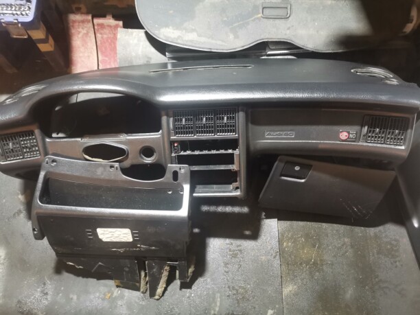 Передняя панель (торпедо) для Audi 80 B3 1986 - 1991