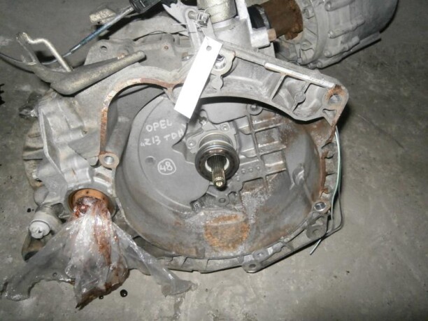 Механическая коробка переключения передач в сборе для Opel Corsa D 2006 - 2011