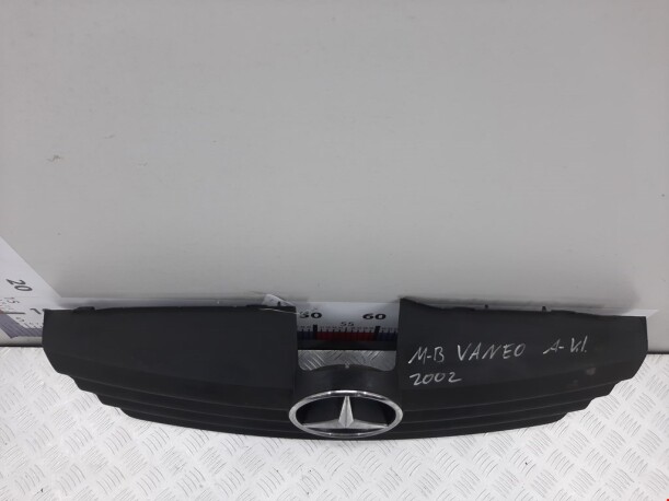 Решетка радиатора для Mercedes-Benz Vaneo 2001 - 2005