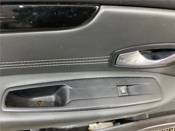 Дверь боковая для Renault Scenic III 2009-2012