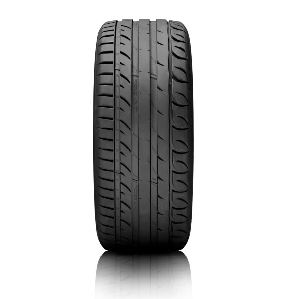Легковые шины Kormoran UHP 225/55 R17 4 шт.