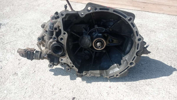 Механическая коробка переключения передач в сборе для Mazda 626 GF 1996-1999