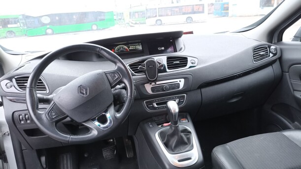 Renault Grand Scenic III · 2-й рестайлинг, 7 мест, 2016 г.