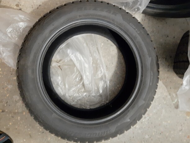 Легковые шины Bridgestone Blizzak DMV2 235/55 R18 4 шт.