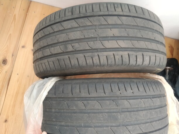 Легковые шины Nexen 235/45 R17 2 шт.