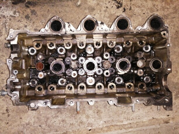 Головка блока цилиндров в сборе для Peugeot 307 I 2001-2005