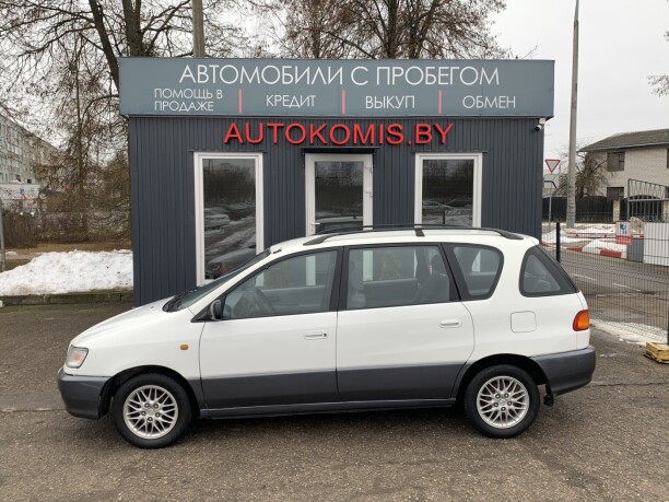 Toyota Picnic I, 7 мест, 2000 г.