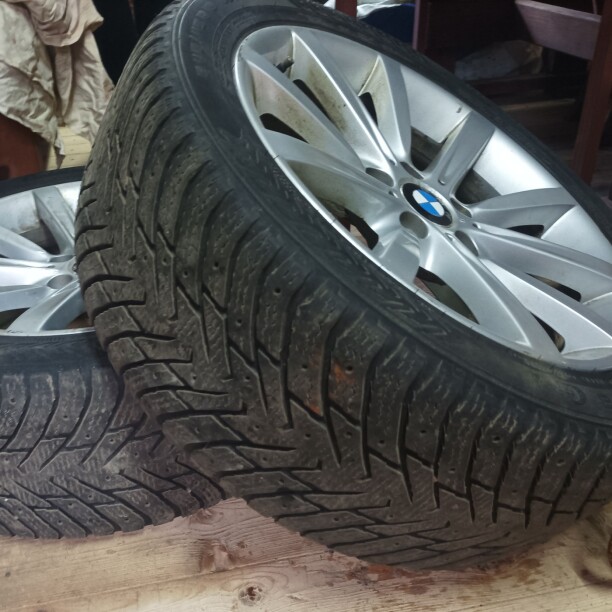 Легковые шины Nokian 245/45 R18 6 шт.