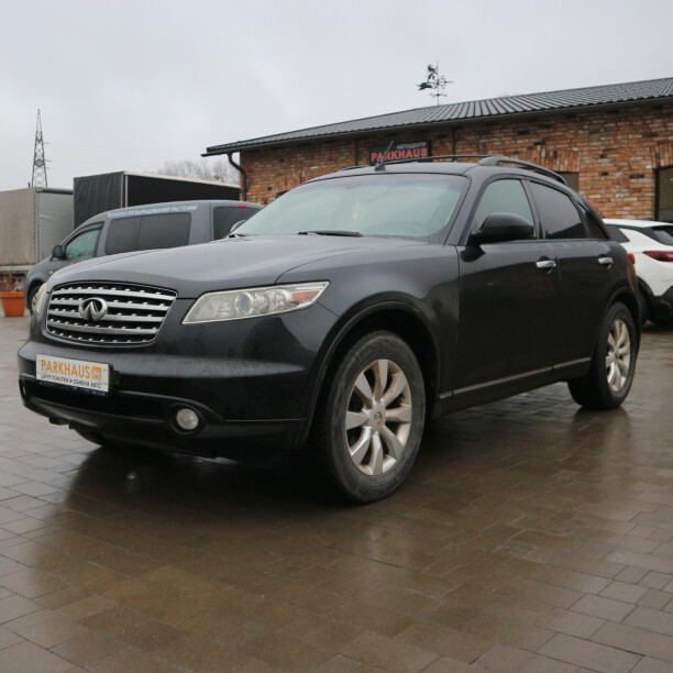 Infiniti FX I, 2005 г.