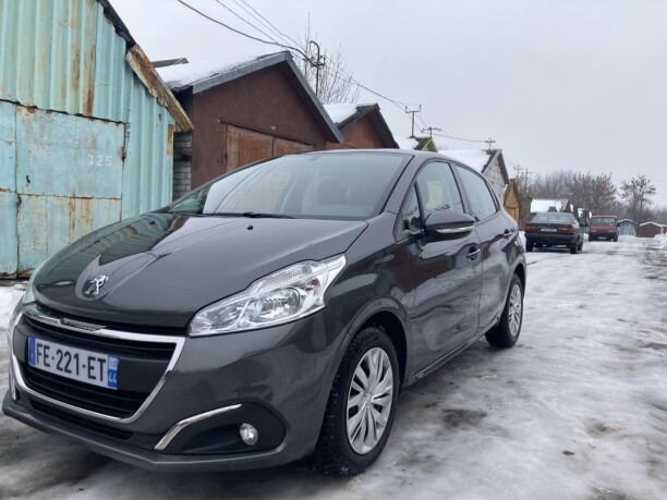 Peugeot 208 I · Рестайлинг, 2019 г.