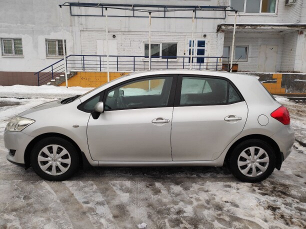 Toyota Auris I (E150), 2009 г.