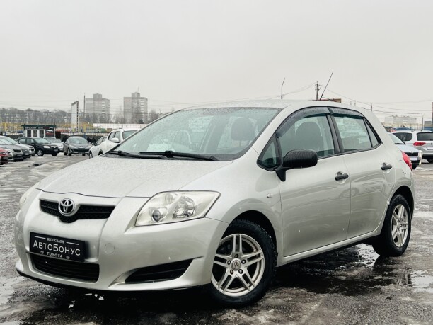 Toyota Auris I (E150), 2010 г.