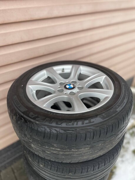 BMW Bridgestone 225/55r17 8x17 5x120 4 шт.