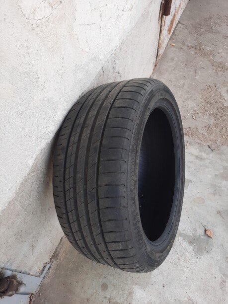 Легковые шины GoodYear 225/45 R17 4 шт.