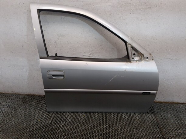 Боковое стекло для Opel Vectra B · Рестайлинг 1999-2002