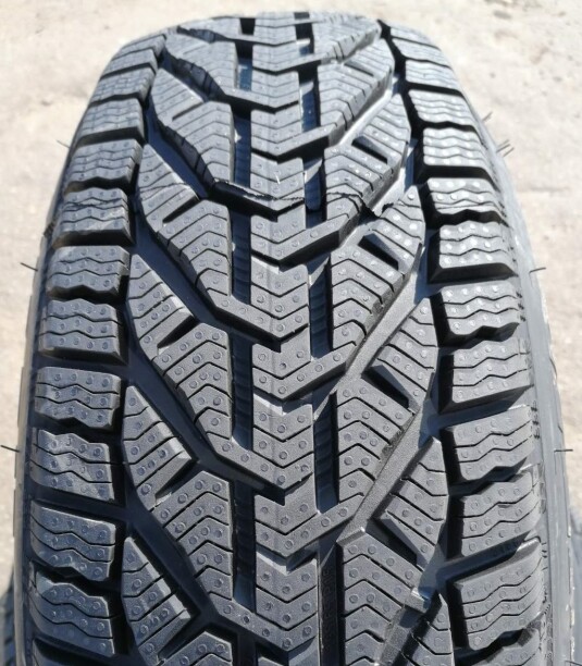 Легковые шины Kormoran Snow 205/65 R16 4 шт.