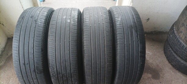 Легковые шины Yokohama 225/65 R17 4 шт.