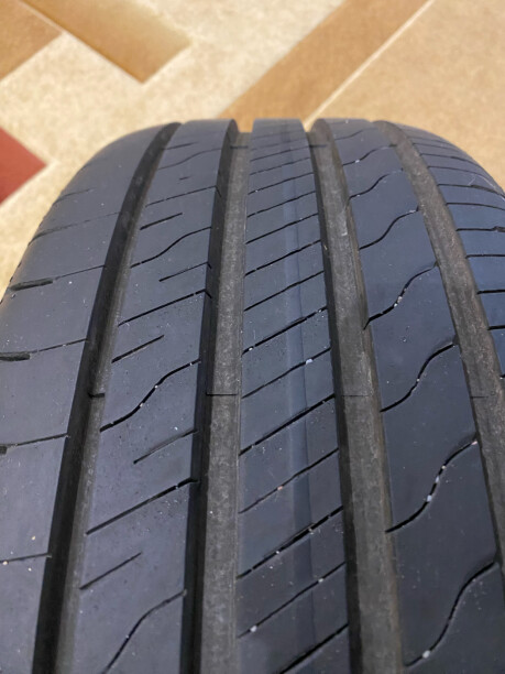 Легковые шины GoodYear 255/55 R17 2 шт.