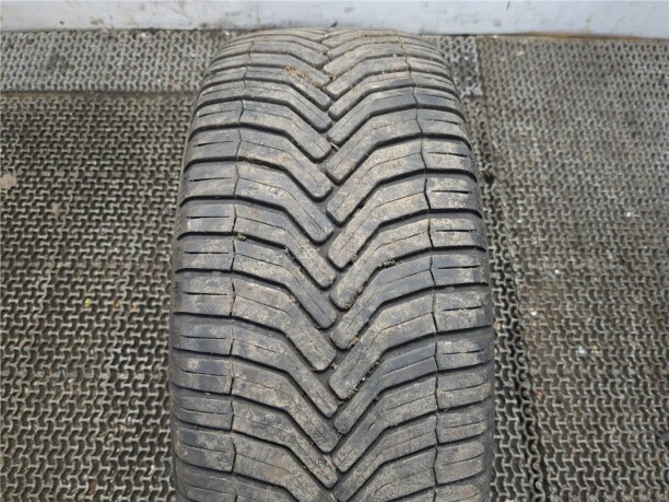 Легковые шины Michelin Crossclimate 225/45 R17 1 шт.