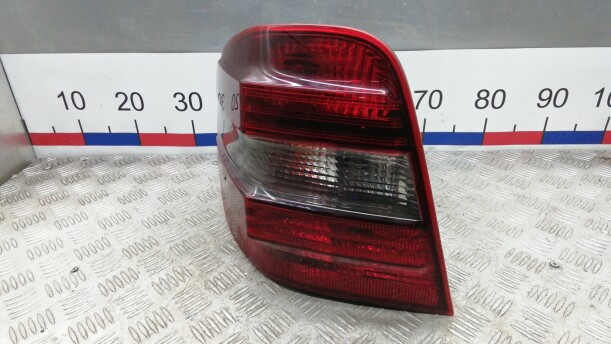 Задний левый фонарь в сборе для Mercedes-Benz M-Класс W164 2005-2008