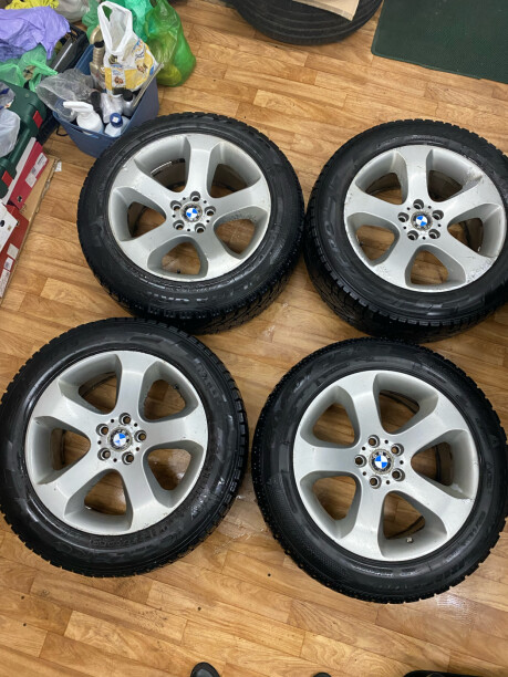 132 стиль r19 на зимней резине 10x19 5x120 4 шт.