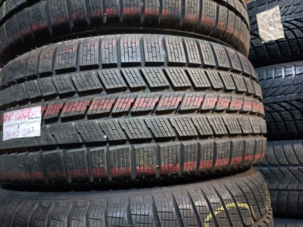 Купить шины легковые шины Pirelli Scorpion Ice&Snow 255/50 R19 зимние ...