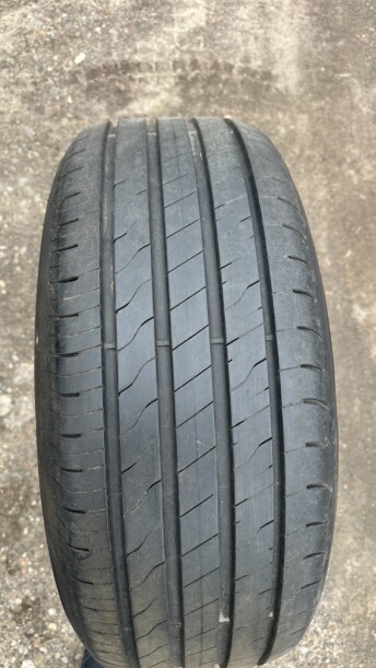 Купить шины легковые шины GoodYear Goodyear EfficientGrip 2 SUV 235/55 ...