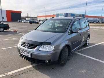 Volkswagen Touran I, 5 мест, 2006 г.