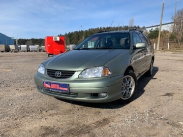 Toyota Avensis I (T220) · Рестайлинг, 2002 г.