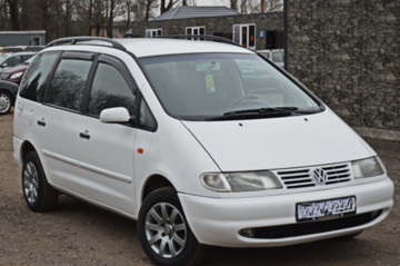 Volkswagen Sharan I, 7 мест, 1999 г.