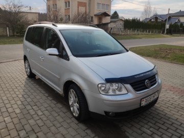 Volkswagen Touran I, 5 мест, 2006 г.