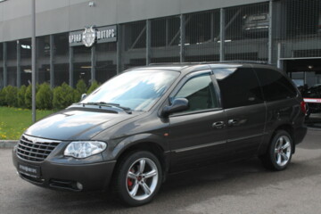 Chrysler Grand Voyager IV, 7 мест, 2004 г.