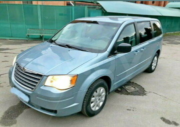 Chrysler Town and Country V, 7 мест, 2008 г.