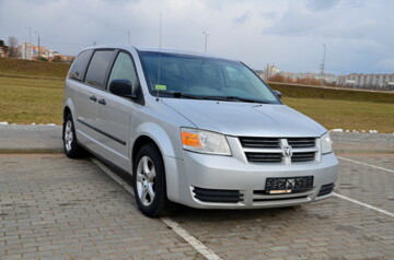 Dodge Grand Caravan V, 7 мест, 2009 г.