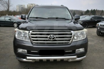 Toyota Land Cruiser J200, 7 мест, 2008 г.
