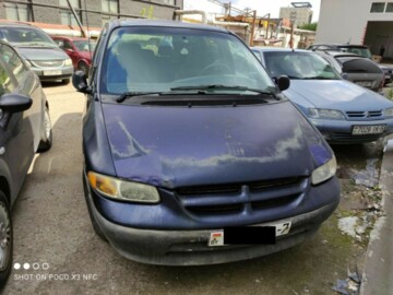 Dodge Grand Caravan III, 7 мест, 2000 г.