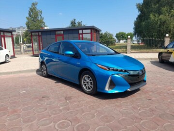 Toyota Prius Prime, 2017 г.