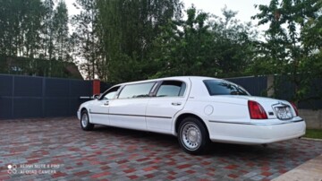 Lincoln Town Car III, 2001 г.