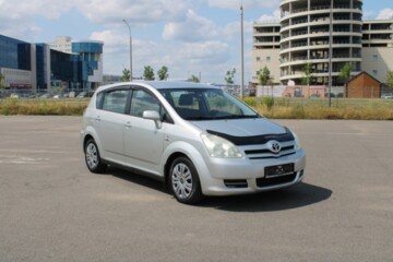 Toyota Corolla Verso II (E121), 2005 г.