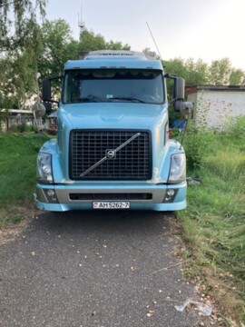 Volvo VNL, 2004 г.