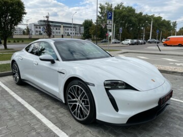 Porsche Taycan, 2021 г.