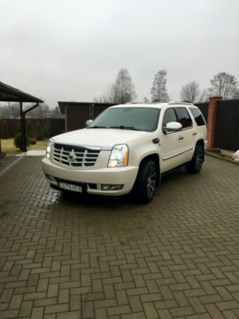 Cadillac Escalade III, 7 мест, 2012 г.