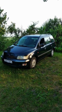 Mitsubishi Space Wagon Typ N50, 7 мест, 2001 г.
