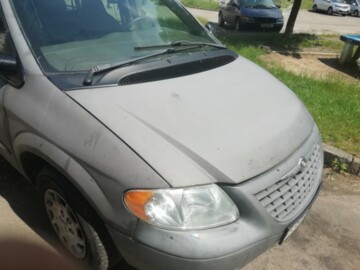 Chrysler Voyager IV, 7 мест, 2001 г.