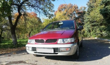 Mitsubishi Space Wagon Typ N30, N40, 7 мест, 1997 г.