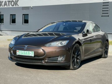 Tesla Model S I, 2014 г.