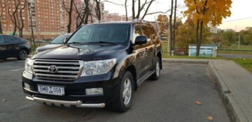 Toyota Land Cruiser J200, 7 мест, 2011 г.